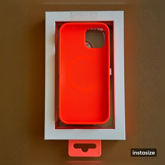 New - MVMT Polished MagSafe Snap-On Protective Case for iPhone 15/14/13 - Picture 5 of 5